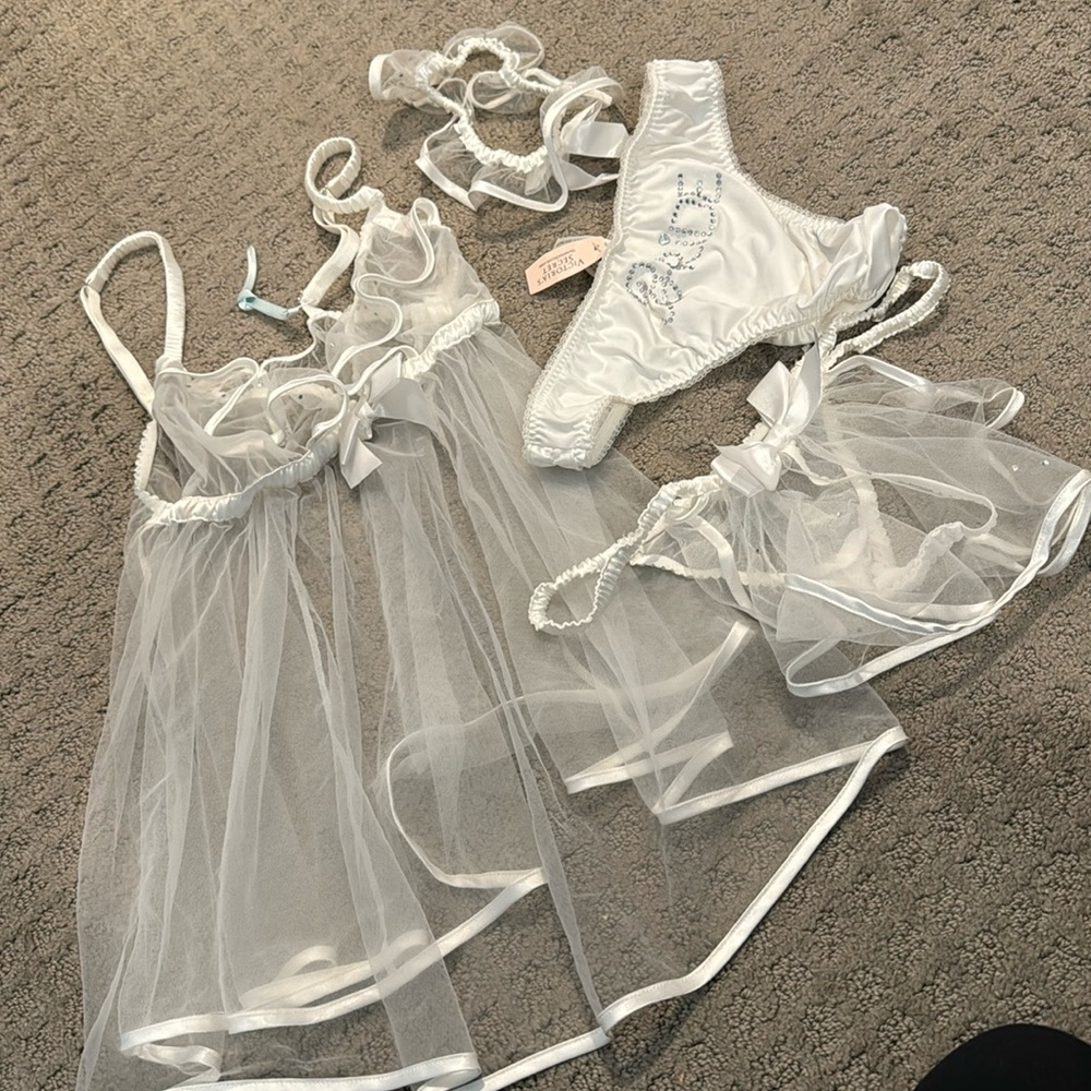New white Victoria’s Secret bridal set